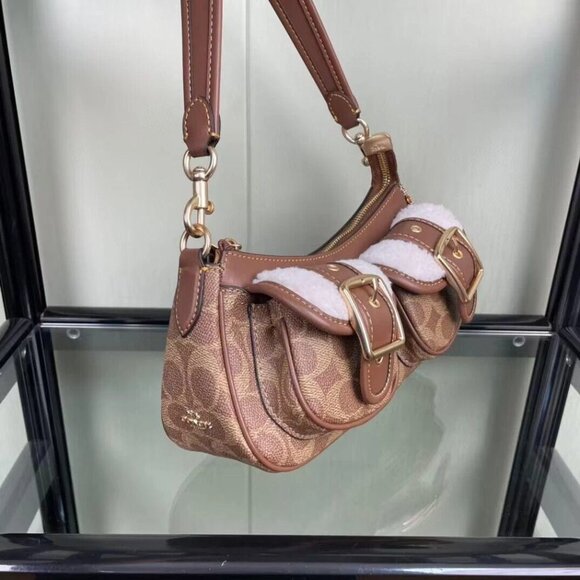 ✨✨New COACH Ashton Baguette Bag In Signature Canvas Tan/Natural CY658 - Picture 4 of 5